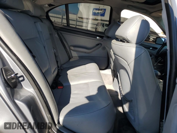 2004 BMW 3 Series 330i with VIN WBAEV534X4KM36171, listed as a Copart auction lot 70062864 with 0 mi miles and Non Repairable. Bid and sale history available at carsss.com. Image 10.