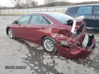 2015 Toyota Camry XLE with VIN 4T1BF1FK1FU906466, listed as a Copart auction lot 86918264 with 70,565 mi miles and Salvage Title. Bid and sale history available at carsss.com. Image 2.
