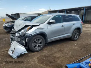 2017 Toyota Highlander LE z VIN 5TDBZRFH9HS436175, wystawiony jako Copart lot #58738425 z przebiegiem 142 786 mil mil oraz Szkoda całkowita • Salvage title. Historia ofert i sprzedaży dostępna na DreamBid. Obrazek 1.