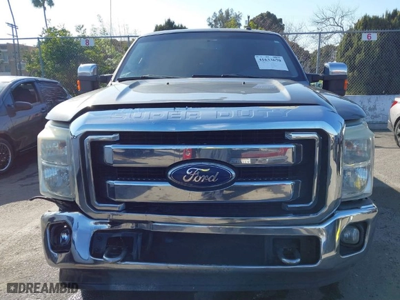 2011 Ford Super Duty F-250 SRW XL with VIN 1FT7X2A65BEA25829, listed as a IAAI auction lot 41633670 with 214,688 mi miles. Bid and sale history available at carsss.com. Image 12.