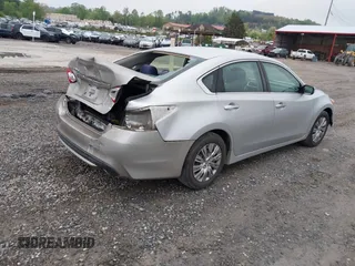 2016 Nissan Altima SL with VIN 1N4AL3AP2GC136668, listed as a IAAI auction lot 42074643 with 117,198 mi miles and . Bid and sale history available at carsss.com. Image 4.