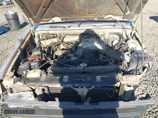 1992 Nissan Pathfinder LE with VIN JN8HD17Y4NW014548, listed as a IAAI auction lot 41461969 with 245,282 mi miles. Bid and sale history available at carsss.com. Image 10.