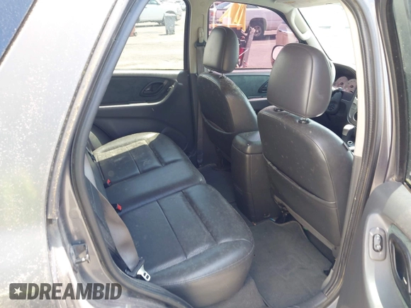 2006 Ford Escape Hybrid z VIN 1FMCU96H86KA52519, wystawiony jako IAAI lot #42443003 z przebiegiem 162 469 mil mil oraz . Historia ofert i sprzedaży dostępna na DreamBid. Obrazek 8.