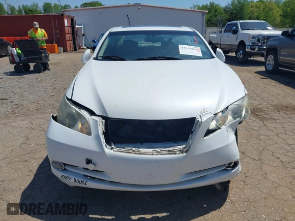 2008 Lexus ES 350 with VIN JTHBJ46G882270626, listed as a IAAI auction lot 42038634 with 175,709 mi miles. Bid and sale history available at carsss.com. Image 13.