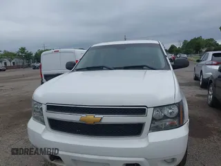 2012 Chevrolet Tahoe Commercial with VIN 1GNLC2E02CR322901, listed as a IAAI auction lot 42679887 with 251,794 mi miles and . Bid and sale history available at DreamBid. Image 13.