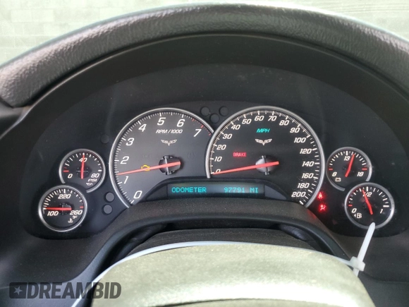 2009 Chevrolet Corvette 3LT z VIN 1G1YY26W295110415, wystawiony jako Copart lot #55877895 z przebiegiem 97 791 mil mil oraz Szkoda całkowita • Salvage title. Historia ofert i sprzedaży dostępna na DreamBid. Obrazek 9.