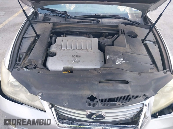 2011 Lexus ES with VIN JTHBK1EG9B2456504, listed as a IAAI auction lot 39811730 with 306,785 mi miles. Bid and sale history available at carsss.com. Image 10.
