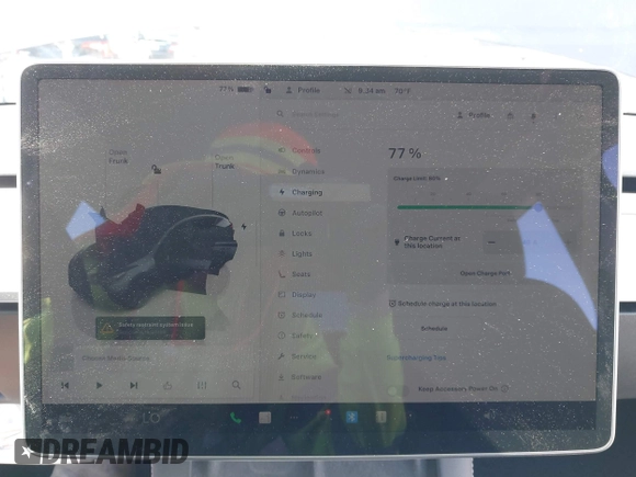2024 Tesla Model Y z VIN 7SAYGDED4RF115252, wystawiony jako IAAI lot #42302658 z przebiegiem 7 365 mil mil oraz . Historia ofert i sprzedaży dostępna na DreamBid. Obrazek 17.