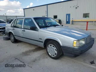 1994 Volvo 900 Action z VIN YV1JS831XR1164147, wystawiony jako Copart lot #70037624 z przebiegiem 194 245 mil mil oraz Szkody całkowita. Historia ofert i sprzedaży dostępna na DreamBid. Obrazek 4.