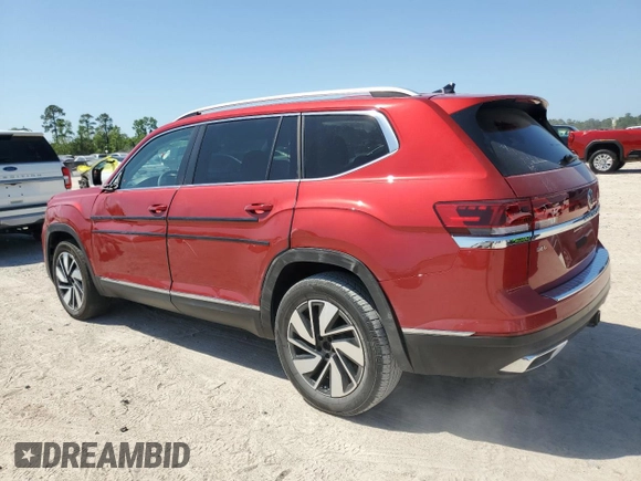2024 Volkswagen Atlas SEL with VIN 1V2BR2CA3RC533646, listed as a Copart auction lot 52700135 with 10,498 mi miles and Salvage title. Bid and sale history available at DreamBid. Image 2.