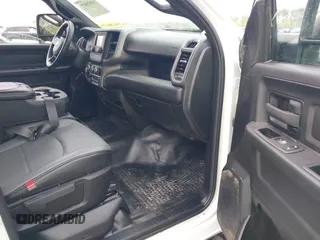 2024 Ram 2500 Tradesman with VIN 3C6UR5HJ1RG114588, listed as a IAAI auction lot 41923877 with 1,800 mi miles and . Bid and sale history available at DreamBid. Image 5.