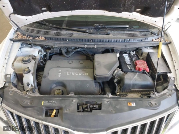 2014 Lincoln MKX with VIN 2LMDJ8JK7EBL18541, listed as a IAAI auction lot 41684416 with 121,568 mi miles. Bid and sale history available at carsss.com. Image 10.