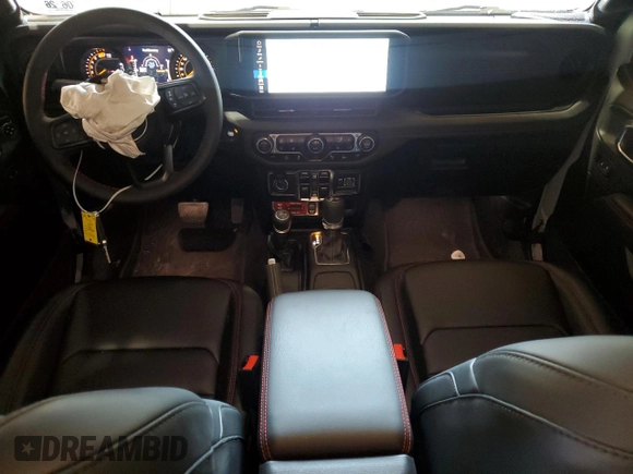2024 Jeep Wrangler Rubicon X with VIN 1C4RJXFG5RW287542, listed as a Copart auction lot 72682924 with 5,792 mi miles and Salvage title. Bid and sale history available at DreamBid. Image 8.