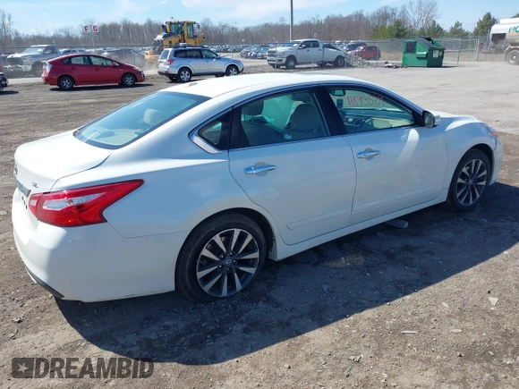 2016 Nissan Altima SR with VIN 1N4AL3AP7GC149531, listed as a IAAI auction lot 41893524 with 48,058 mi miles and . Bid and sale history available at carsss.com. Image 4.