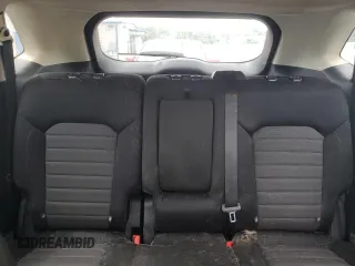 2019 Ford Edge SE z VIN 2FMPK4G94KBB17727, wystawiony jako Copart lot #61060665 z przebiegiem 137 187 mil mil oraz Czysty tytuł • Clean title. Historia ofert i sprzedaży dostępna na DreamBid. Obrazek 10.