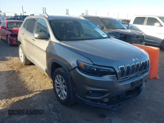 2019 Jeep Cherokee Latitude with VIN 1C4PJMCX7KD127657, listed as a IAAI auction lot 41756436 with 117,483 mi miles. Bid and sale history available at carsss.com. Image 1.