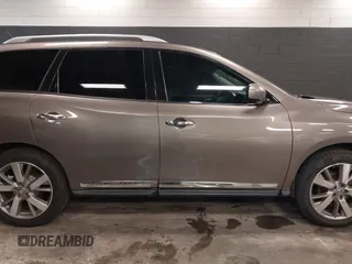 2013 Nissan Pathfinder SV with VIN 5N1AR2MM9DC689684, listed as a IAAI auction lot 41749471 with 162,065 mi miles. Bid and sale history available at carsss.com. Image 13.