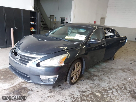 2013 Nissan Altima 3.5 SL with VIN 1N4BL3AP0DN471979, listed as a IAAI auction lot 41326964 with 119,939 mi miles. Bid and sale history available at carsss.com. Image 19.