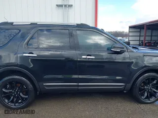 2014 Ford Explorer Limited with VIN 1FM5K8F82EGA63008, listed as a IAAI auction lot 41429938 with 1 mi miles. Bid and sale history available at carsss.com. Image 13.