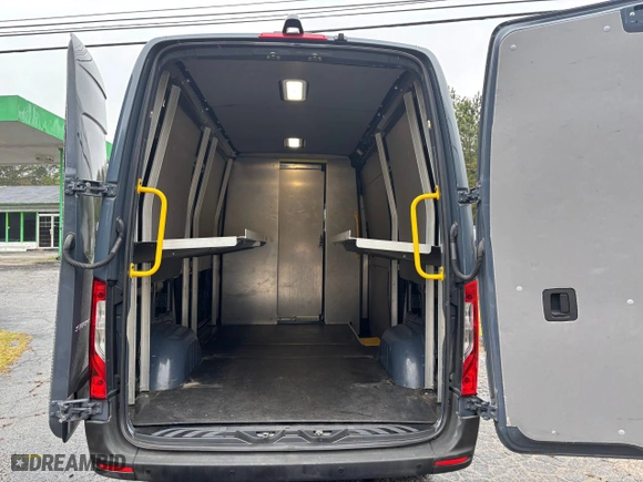 2019 Mercedes-Benz Sprinter Cargo Van with VIN WD4PF0CD7KP043925, listed as a Copart auction lot 54732745 with 75,694 mi miles and Clean Title. Bid and sale history available at carsss.com. Image 6.