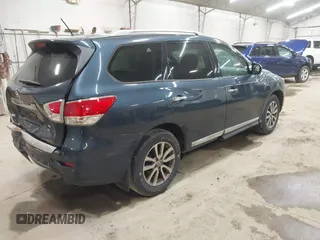 2016 Nissan Pathfinder Platinum with VIN 5N1AR2MM1GC635218, listed as a IAAI auction lot 42091411 with 185,691 mi miles. Bid and sale history available at carsss.com. Image 4.