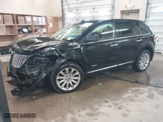 2011 Lincoln MKX with VIN 2LMDJ8JK0BBJ07032, listed as a IAAI auction lot 41866897 with 232,796 mi miles. Bid and sale history available at carsss.com. Image 2.