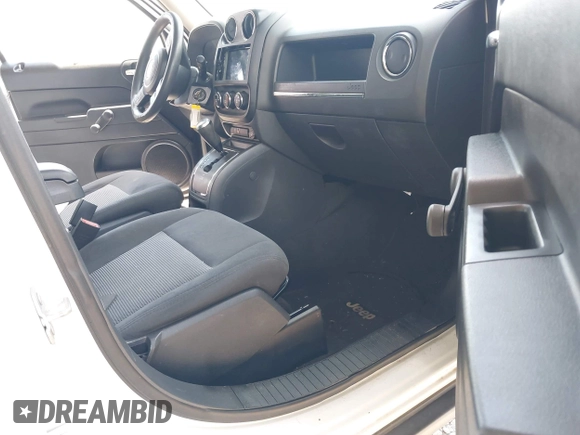 2016 Jeep Patriot Sport with VIN 1C4NJPBB7GD774369, listed as a IAAI auction lot 42583722 with 180,474 mi miles and . Bid and sale history available at DreamBid. Image 5.