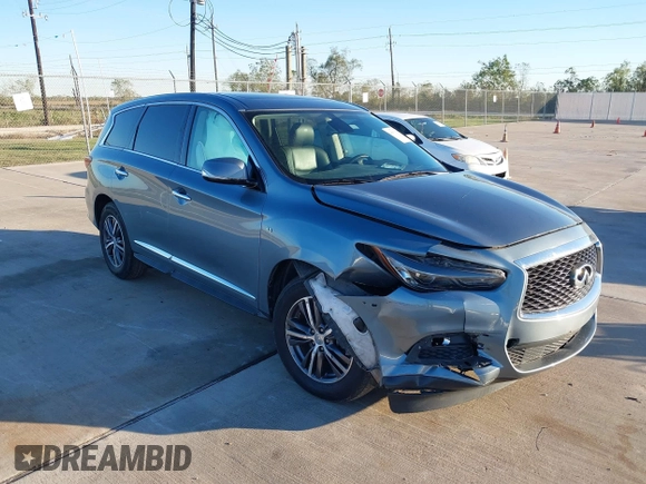 2019 Infiniti QX60 LUXE with VIN 5N1DL0MN1KC520817, listed as a IAAI auction lot 40931500 with 62,926 mi miles. Bid and sale history available at carsss.com. Image 1.