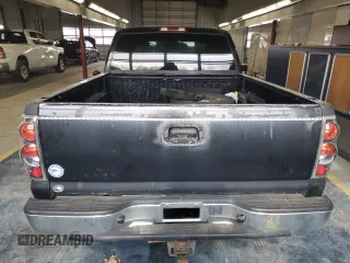 2003 Chevrolet Silverado 1500 with VIN 2GCEC19T131386355, listed as a Copart auction lot 41841665 with 258,453 mi miles and Clean Title. Bid and sale history available at carsss.com. Image 6.