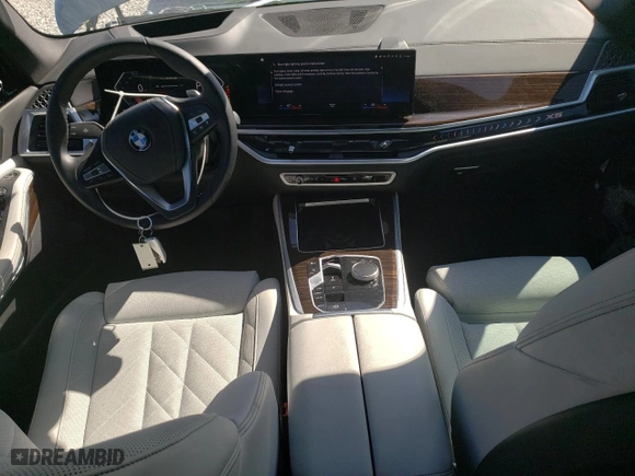 2024 BMW X5 sDrive40i with VIN 5UX13EU01R9S43357, listed as a Copart auction lot 46348935 with 11,451 mi miles and Salvage Title. Bid and sale history available at carsss.com. Image 8.