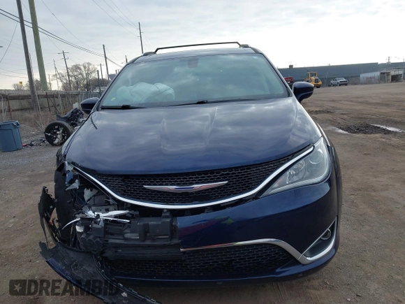 2018 Chrysler Pacifica Touring L with VIN 2C4RC1BG8JR271328, listed as a IAAI auction lot 41961546 with 84,740 mi miles and . Bid and sale history available at DreamBid. Image 12.
