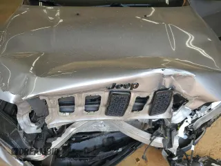 2019 Jeep Cherokee Altitude с VIN 1C4PJMLX0KD367701, выставлен на аукционе Copart как лот 55210775 с пробегом 64 079 миль миль и Списание • Salvage title. История ставок и продаж доступна на DreamBid. Изображение 12.