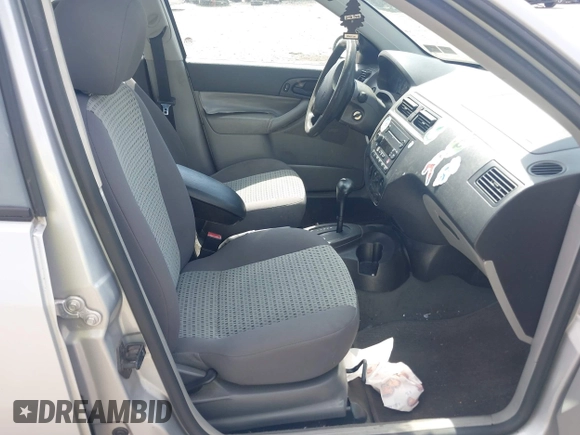 2007 Ford Focus S with VIN 1FAFP34N37W309603, listed as a IAAI auction lot 42050142 with 87,371 mi miles and . Bid and sale history available at carsss.com. Image 5.