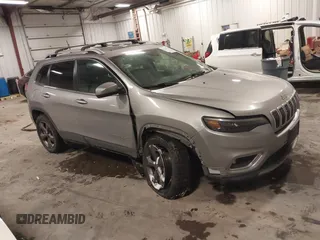 2019 Jeep Cherokee Limited with VIN 1C4PJMDN1KD179217, listed as a IAAI auction lot 41544631 with 90,045 mi miles. Bid and sale history available at carsss.com. Image 1.