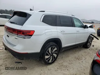 2024 Volkswagen Atlas SEL with VIN 1V2BR2CA8RC539703, listed as a Copart auction lot 45461855 with 20,789 mi miles and Salvage title. Bid and sale history available at DreamBid. Image 3.