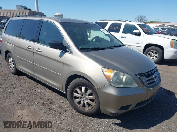 2008 Honda Odyssey EX-L with VIN 5FNRL38768B405469, listed as a IAAI auction lot 42142011 with 132,362 mi miles. Bid and sale history available at carsss.com. Image 1.