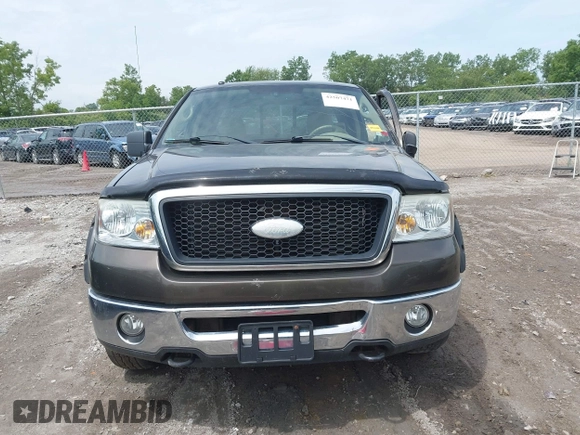 2008 Ford F-150 XLT с VIN 1FTPX14558FB88657, выставлен на аукционе IAAI как лот 42507471 с пробегом 105 893 миль миль и . История ставок и продаж доступна на DreamBid. Изображение 13.