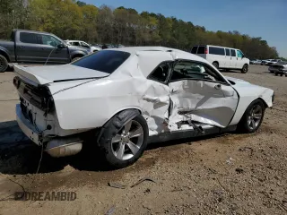 2019 Dodge Challenger SXT z VIN 2C3CDZAG0KH732004, wystawiony jako Copart lot #50786305 z przebiegiem Nie podano mil oraz Nie do naprawy • Non repairable. Historia ofert i sprzedaży dostępna na DreamBid. Obrazek 3.
