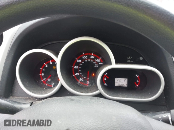 2009 Pontiac Vibe with VIN 5Y2SM67049Z443556, listed as a IAAI auction lot 41996105 with 190,061 mi miles. Bid and sale history available at carsss.com. Image 7.