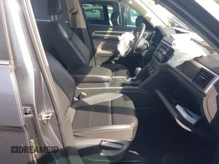 2022 Volkswagen Atlas SE with VIN 1V2DP2CA0NC503805, listed as a IAAI auction lot 41928342 with 65,860 mi miles and . Bid and sale history available at DreamBid. Image 5.