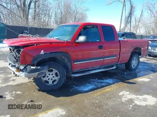 2003 Chevrolet Silverado 1500 LS with VIN 2GCEK19T931230082, listed as a IAAI auction lot 41625382 with 204,638 mi miles. Bid and sale history available at carsss.com. Image 2.