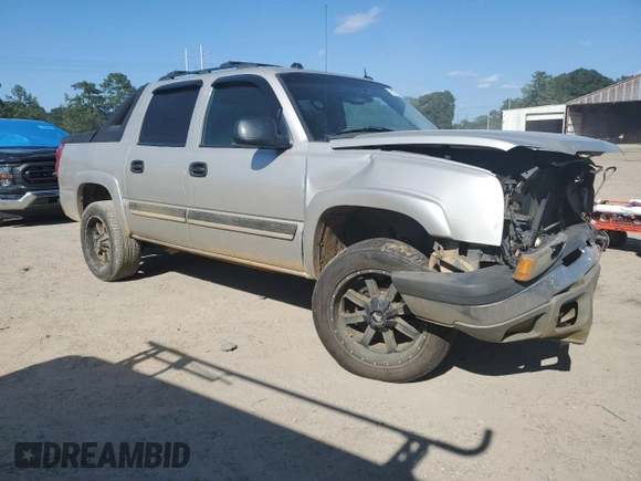 2005 Chevrolet Avalanche LS with VIN 3GNEC12ZX5G180404, listed as a Copart auction lot 71273834 with 0 mi miles and Salvage Title. Bid and sale history available at carsss.com. Image 4.