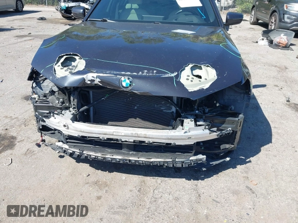 2018 BMW 5 Series 530i with VIN WBAJA5C51JWA39202, listed as a IAAI auction lot 41741069 with 89,972 mi miles and . Bid and sale history available at DreamBid. Image 6.