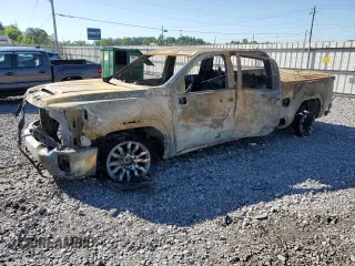 2023 GMC Sierra 3500HD Pro z VIN 1GT49SEY3PF120979, wystawiony jako Copart lot #52099984 z przebiegiem Nie podano mil oraz Szkody całkowita. Historia ofert i sprzedaży dostępna na DreamBid. Obrazek 1.