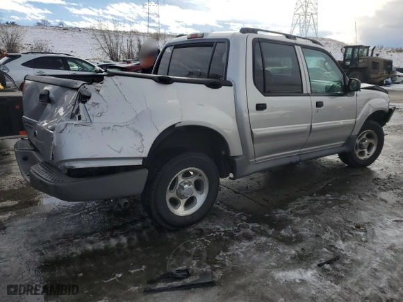 2004 Ford Explorer Sport Trac XLS with VIN 1FMZU77K04UB93885, listed as a Copart auction lot 88247255 with 0 mi miles and Salvage Title. Bid and sale history available at carsss.com. Image 3.
