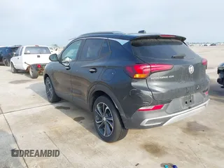 2022 Buick Encore GX Select с VIN KL4MMDSL3NB066102, выставлен на аукционе IAAI как лот 41913074 с пробегом 64 701 миль миль и . История ставок и продаж доступна на DreamBid. Изображение 3.