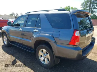 2007 Toyota 4Runner SR5 with VIN JTEZU14R978086300, listed as a IAAI auction lot 42090552 with 175,775 mi miles. Bid and sale history available at carsss.com. Image 3.