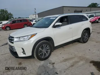 2019 Toyota Highlander SE with VIN 5TDJZRFH5KS917107, listed as a Copart auction lot 60798935 with 55,397 mi miles and Salvage title. Bid and sale history available at DreamBid. Image 1.