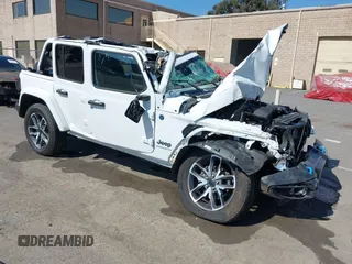 2024 Jeep Wrangler Willys z VIN 1C4RJXN61RW116652, wystawiony jako IAAI lot #42076344 z przebiegiem 18 807 mil mil oraz . Historia ofert i sprzedaży dostępna na DreamBid. Obrazek 1.