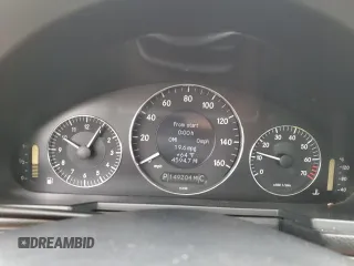2007 Mercedes-Benz E 550 with VIN WDBUF72X77B059322, listed as a Copart auction lot 72271754 with 149,204 mi miles and Salvage Title. Bid and sale history available at DreamBid. Image 9.